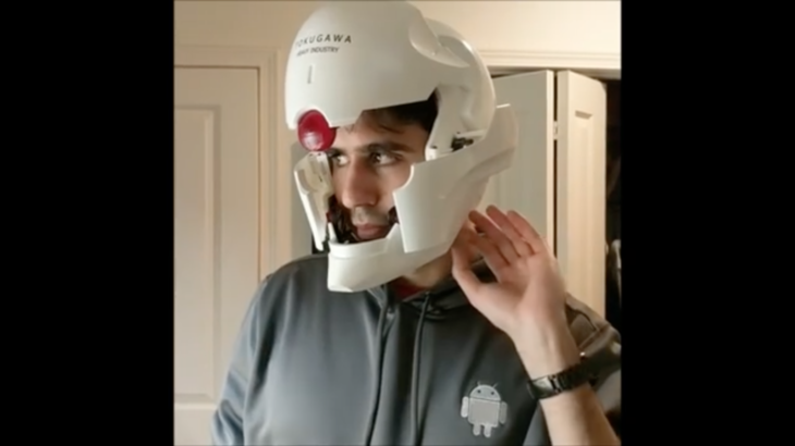 ある開発者のめちゃ格好いい自動開閉ヘルメット